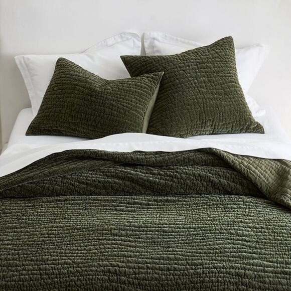 Pottery Barn Washed Velvet Handcrafted Quilt Loden Green Full / Queen NWT - Picture 1 of 4